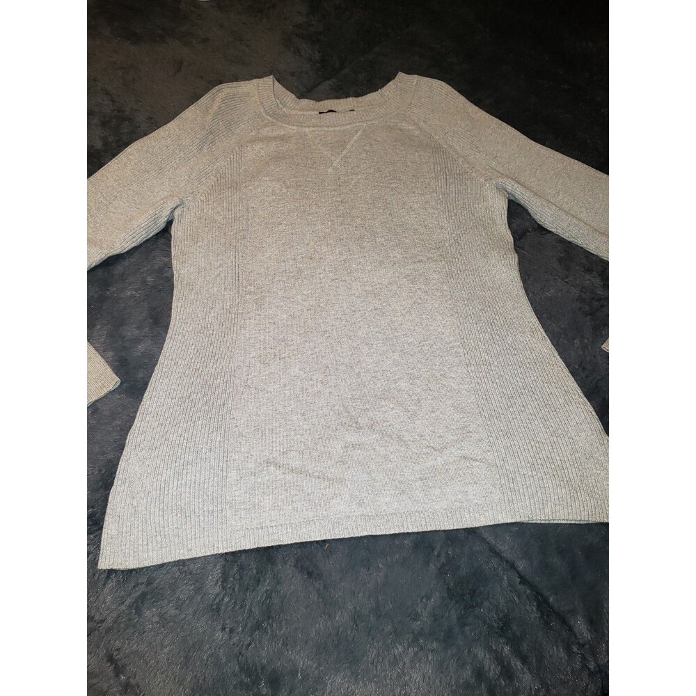 WOMAN'S SWEATER BY:RELATIVITY SIZE:XL HEATHER GREY **WORN ONCE/EXCELLENT COND**